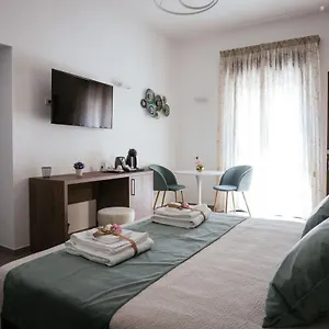 Cadjla , Bari Italia